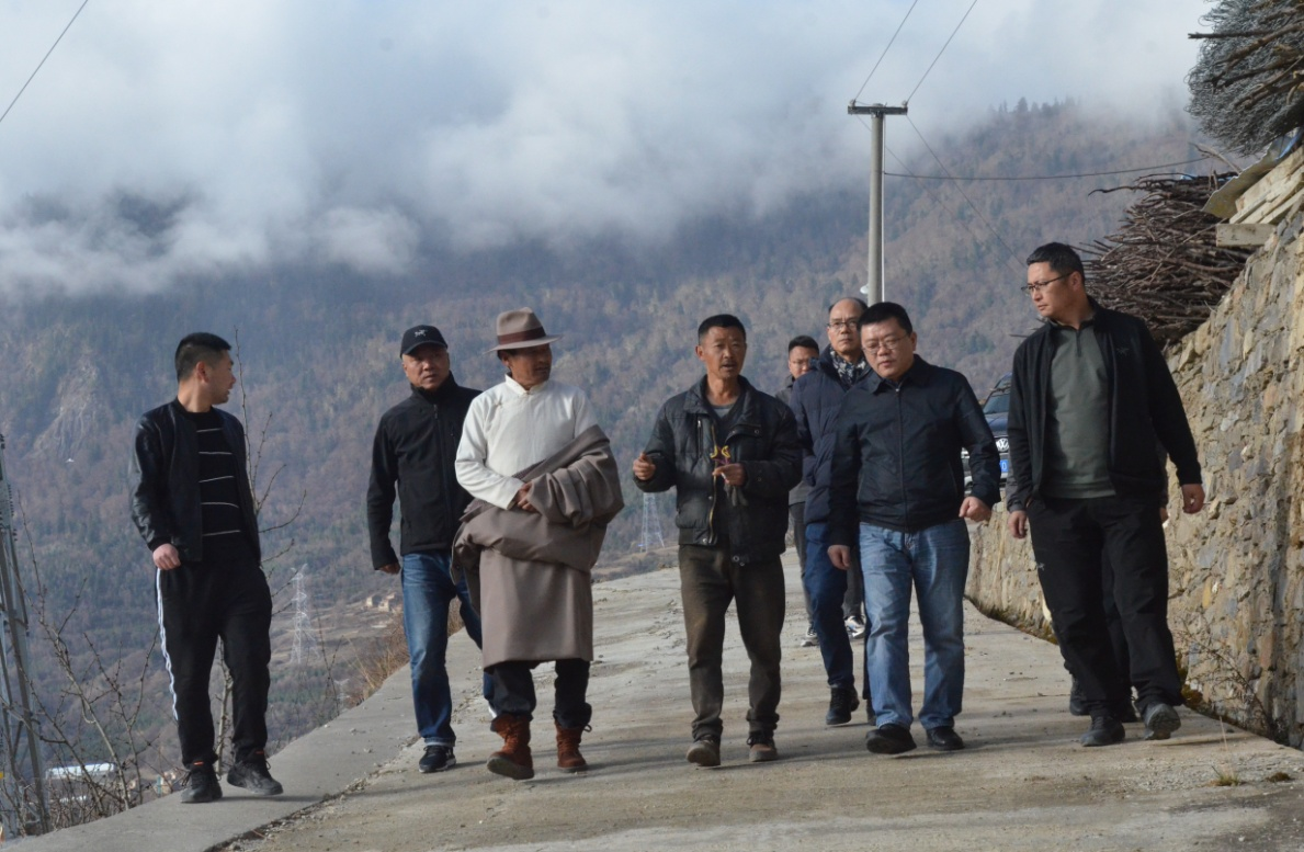 摸实情  出实招  求实效——任春阳一行走进黑水县英搏村
